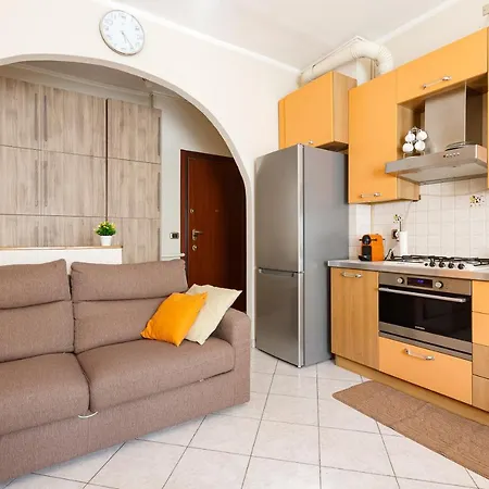 Udine M2 Balcony Apt Apartment Milan